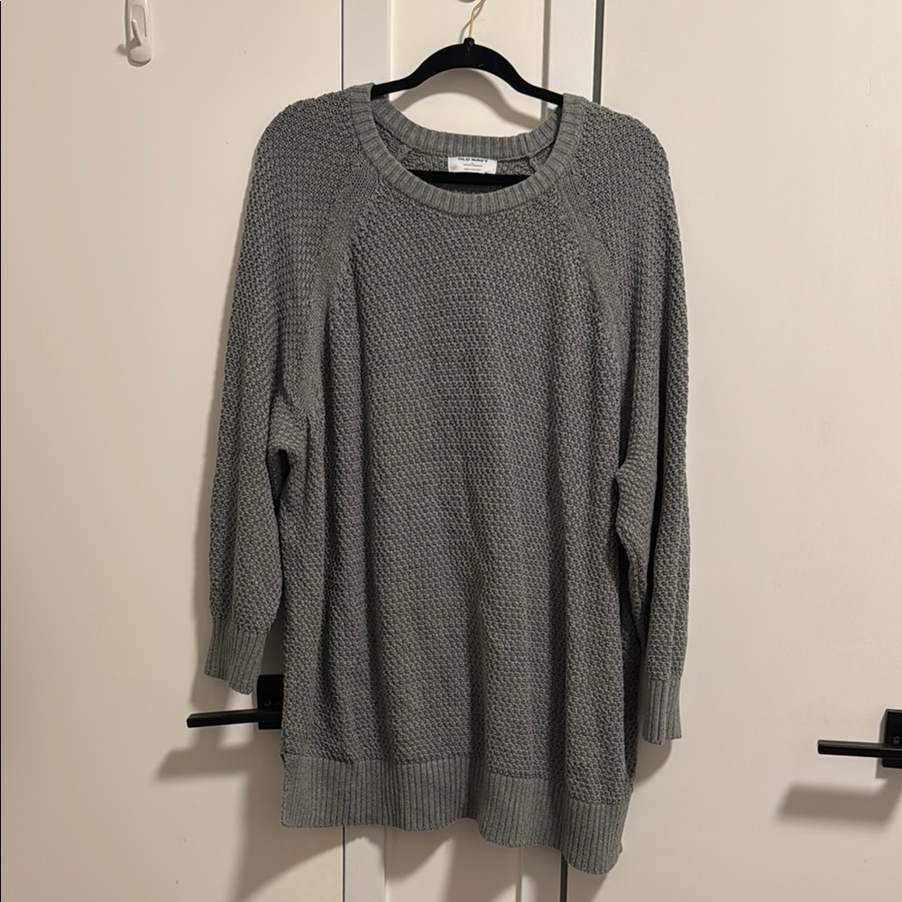 Old Navy Women's Gray Crew Neck Sweater